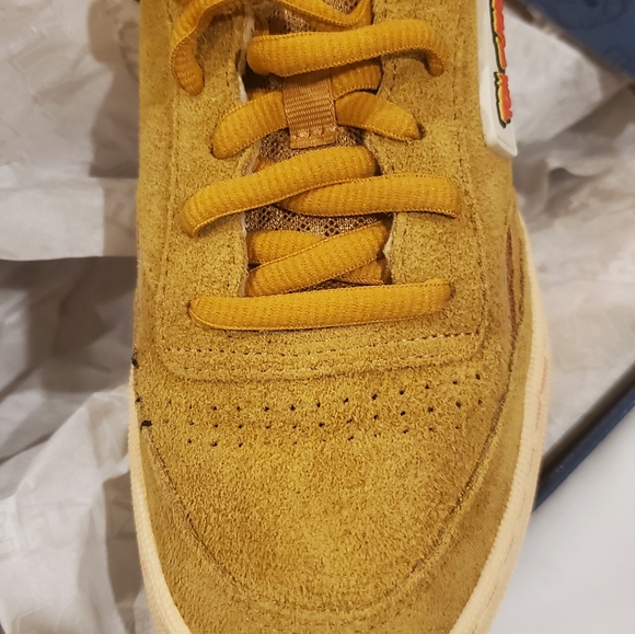 Reebok Tom and Jerry Club C Revenge Shoes - Picture 11 of 13